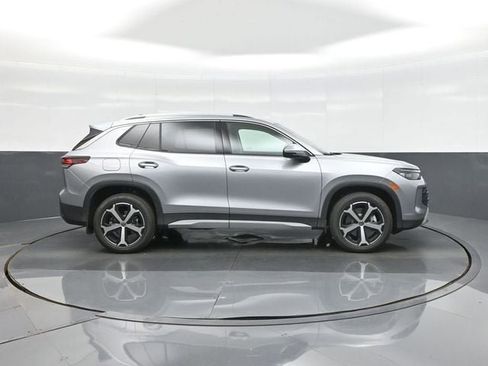 New 2026 Volkswagen Tiguan SE AWD/4WD image 8