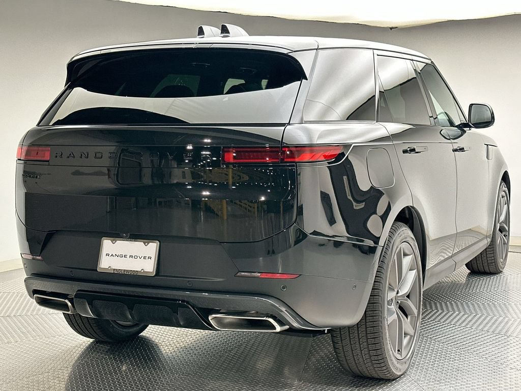 New 2027 Land Rover Range Rover Sport SE AWD/4WD image 3