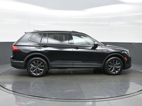Used 2022 Volkswagen Tiguan SE AWD/4WD image 7