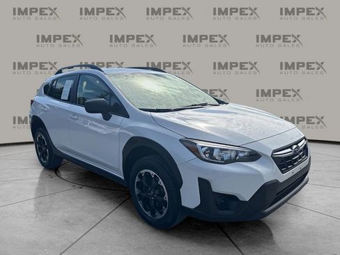 Used 2022 Subaru Crosstrek 2.0i image 7