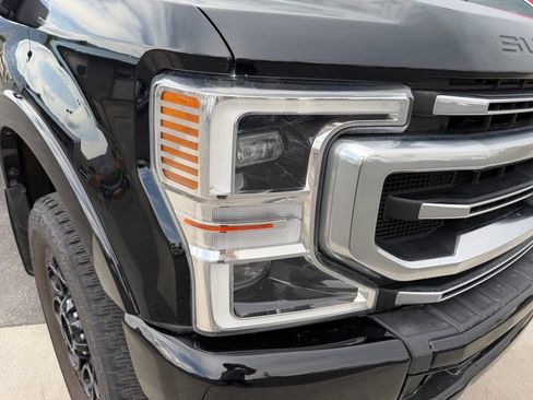 Used 2022 Ford F350 Platinum w/ Tremor Off-Road Package AWD/4WD image 30