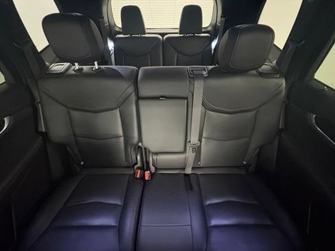 Used 2024 Cadillac XT6 Premium Luxury AWD/4WD image 19
