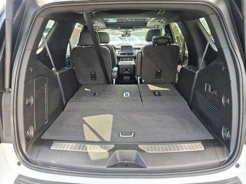 Used 2023 Chevrolet Tahoe Premier RWD image 28