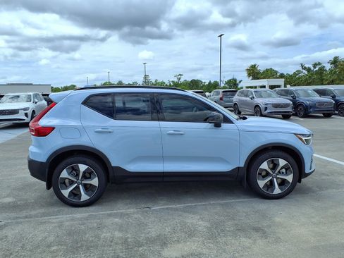 New 2026 Volvo XC40 B5 Plus w/ Protection Package Premier AWD/4WD image 8