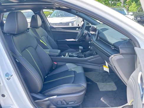 Used 2025 Kia K5 GT w/ GT1 Package FWD image 31