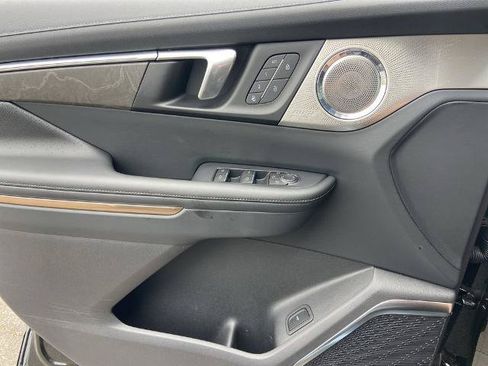 Used 2026 Buick Enclave Avenir w/ Super Cruise Package FWD image 19