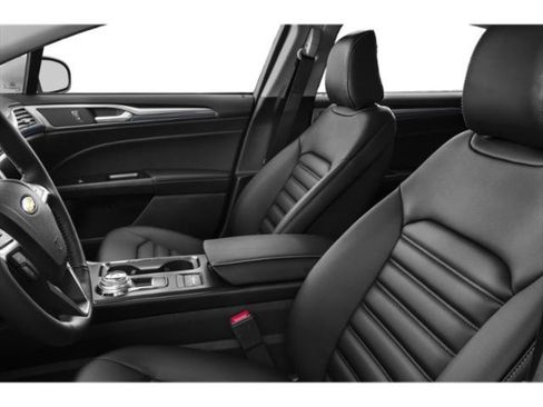 Used 2020 Ford Fusion SEL FWD image 12