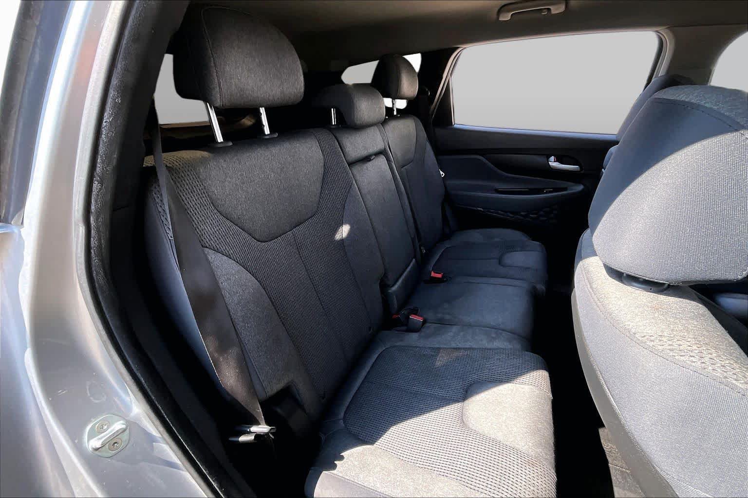 Used 2021 Hyundai Santa Fe SE FWD image 19