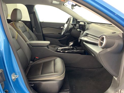 Used 2025 Chevrolet Trax ACTIV w/ Driver Confidence Package FWD image 40