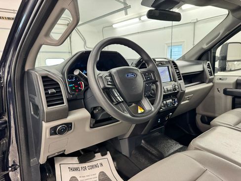 Used 2022 Ford F350 XL w/ STX Appearance Package AWD/4WD image 13