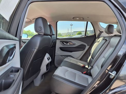 Used 2023 GMC Terrain SLT FWD image 29