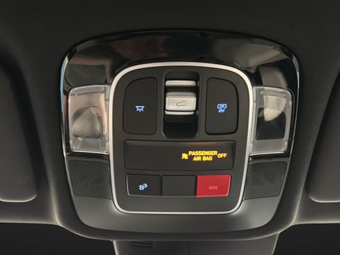 Used 2025 Hyundai Tucson Limited AWD/4WD image 33