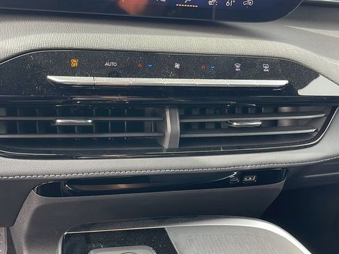 New 2026 Buick Enclave Sport Touring w/ Power Package FWD image 21
