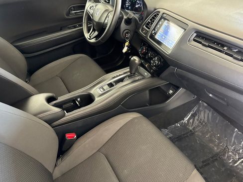 Used 2021 Honda HR-V Sport image 16