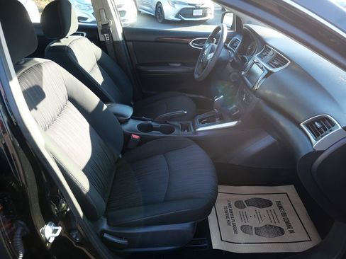 Used 2019 Nissan Sentra SV image 16