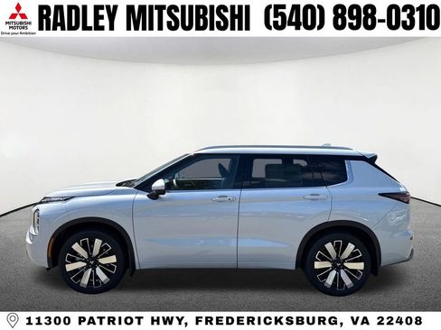 New 2026 Mitsubishi Outlander SEL image 16