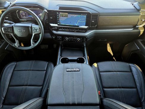 Used 2025 Chevrolet Silverado 2500 High Country w/ Midnight Edition image 30