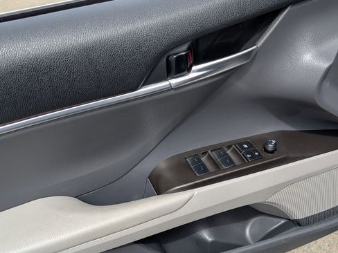 Used 2024 Toyota Camry LE image 15