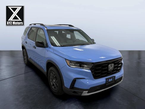 Used 2024 Honda Pilot TrailSport image 7