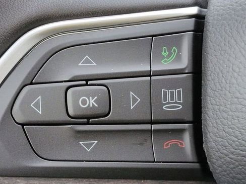New 2026 Jeep Grand Cherokee Altitude AWD/4WD image 20