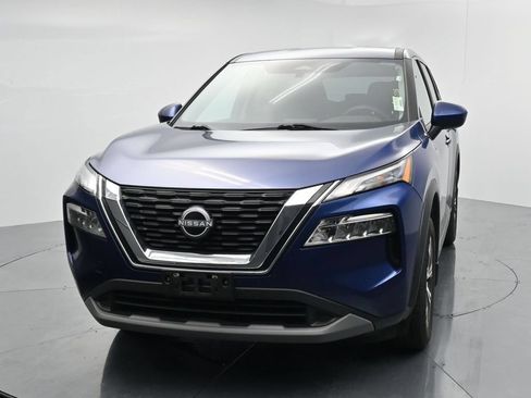 Used 2023 Nissan Rogue SV AWD/4WD image 3