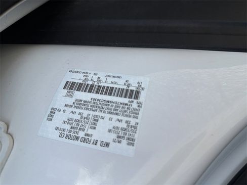 Used 2021 Ford Explorer XLT w/ Equipment Group 202A image 40