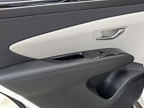 Certified 2023 Hyundai Tucson Limited image 13