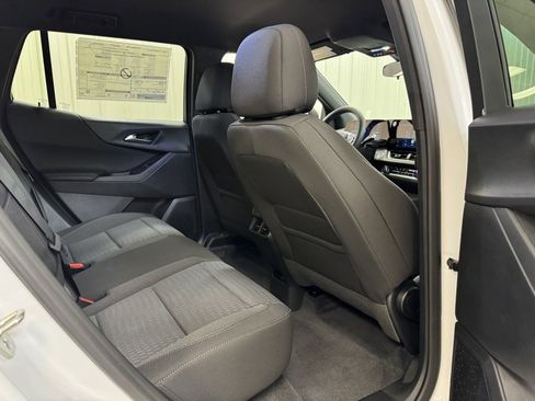 New 2026 Chevrolet Equinox LT image 24