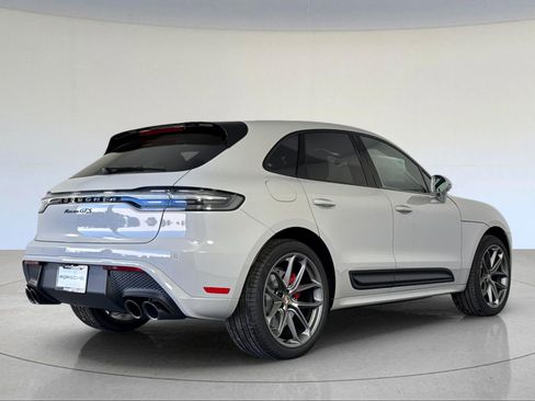 New 2026 Porsche Macan GTS image 8