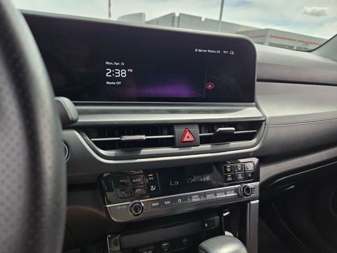 Used 2024 Kia Seltos SX w/ SX Sunroof Package image 22