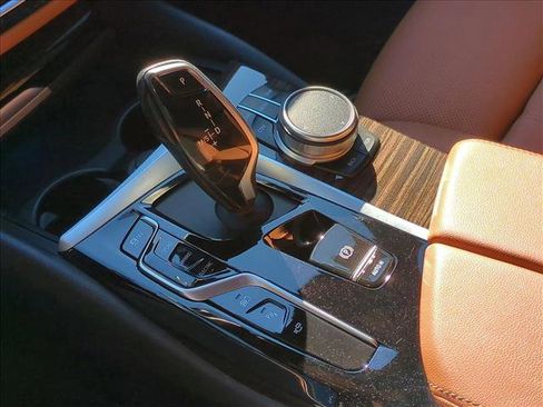 Used 2021 BMW 530e image 12