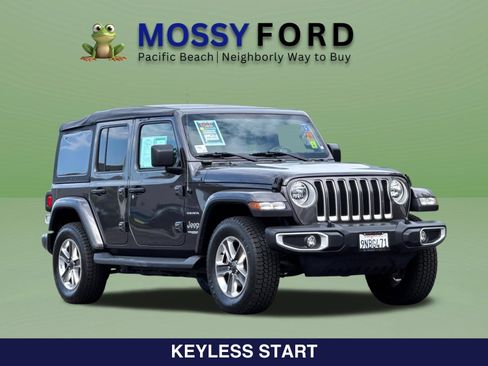Used 2020 Jeep Wrangler Unlimited Sahara AWD/4WD image 2