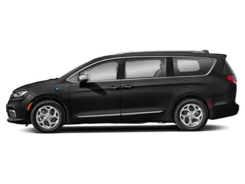 Used 2023 Chrysler Pacifica Touring-L image 3