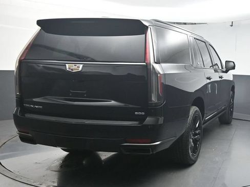 Used 2022 Cadillac Escalade ESV Sport Platinum AWD/4WD image 7