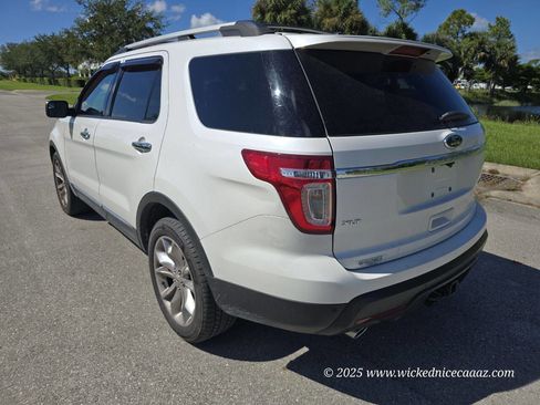 Used 2015 Ford Explorer XLT w/ Equipment Group 202A image 8
