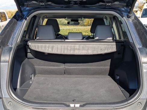 Used 2021 Toyota RAV4 XLE Premium image 35