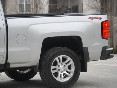 Used 2018 Chevrolet Silverado 1500 LT w/ All Star Edition AWD/4WD image 21