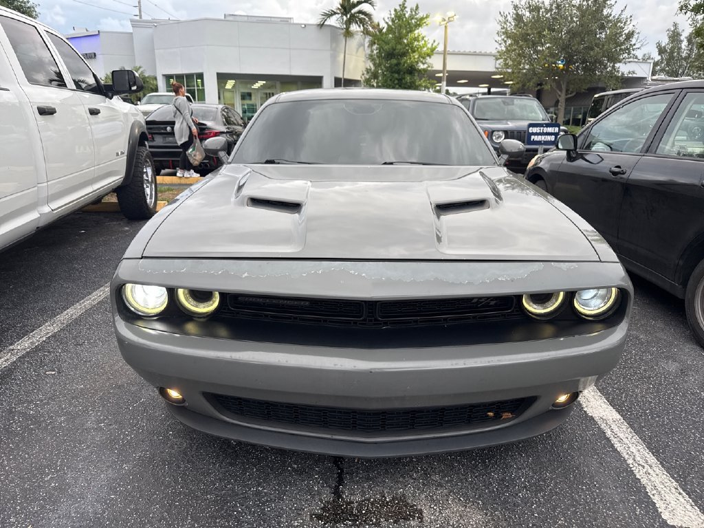 Used 2018 Dodge Challenger R/T w/ Blacktop Package RWD image 1