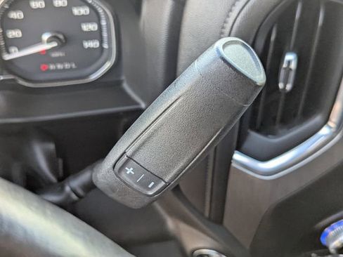 Used 2022 GMC Sierra 2500 Denali w/ Denali Black Diamond Edition image 30