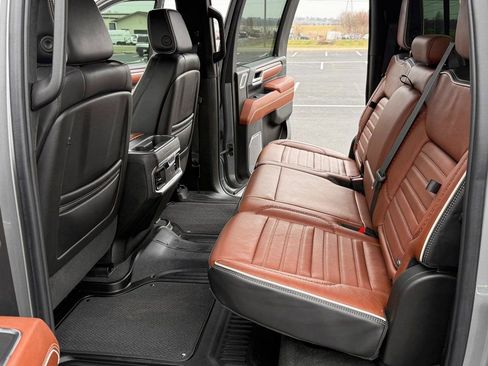 Used 2024 GMC Sierra 2500 Denali Ultimate image 21