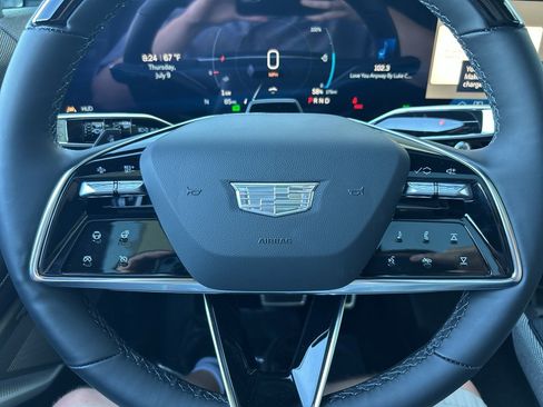Used 2026 Cadillac Optiq Sport 2 AWD/4WD image 24