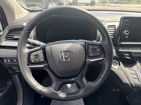 Certified 2025 Honda Odyssey EX-L image 22