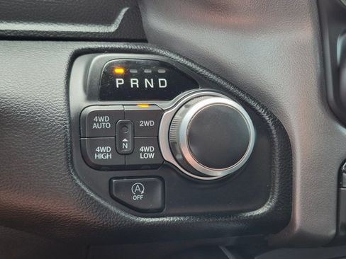 Used 2019 RAM 1500 Big Horn AWD/4WD image 11