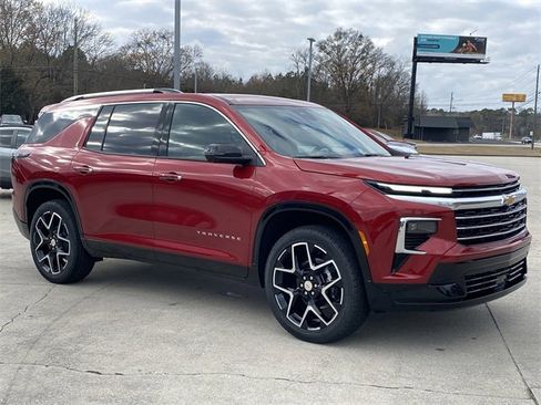 New 2026 Chevrolet Traverse High Country w/ LPO, Floor Liner Package image 9