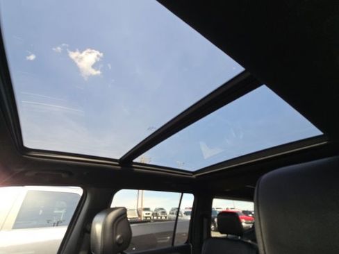 Used 2024 Jeep Wagoneer Series II image 8