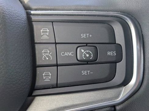 Used 2024 Jeep Wagoneer Series II image 21