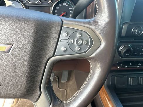 Used 2018 Chevrolet Silverado 1500 High Country AWD/4WD image 9