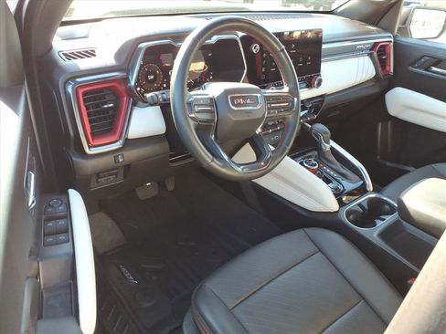 Used 2024 GMC Canyon AT4X image 13