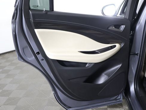 Used 2019 Buick Envision Preferred image 21