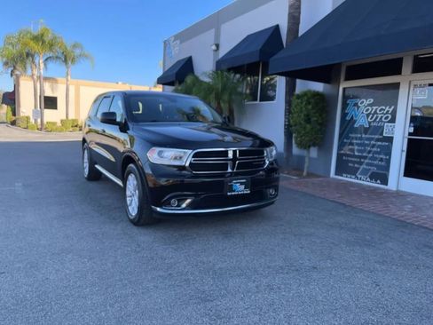 Used 2019 Dodge Durango SXT w/ 3rd Row Seating Group image 3